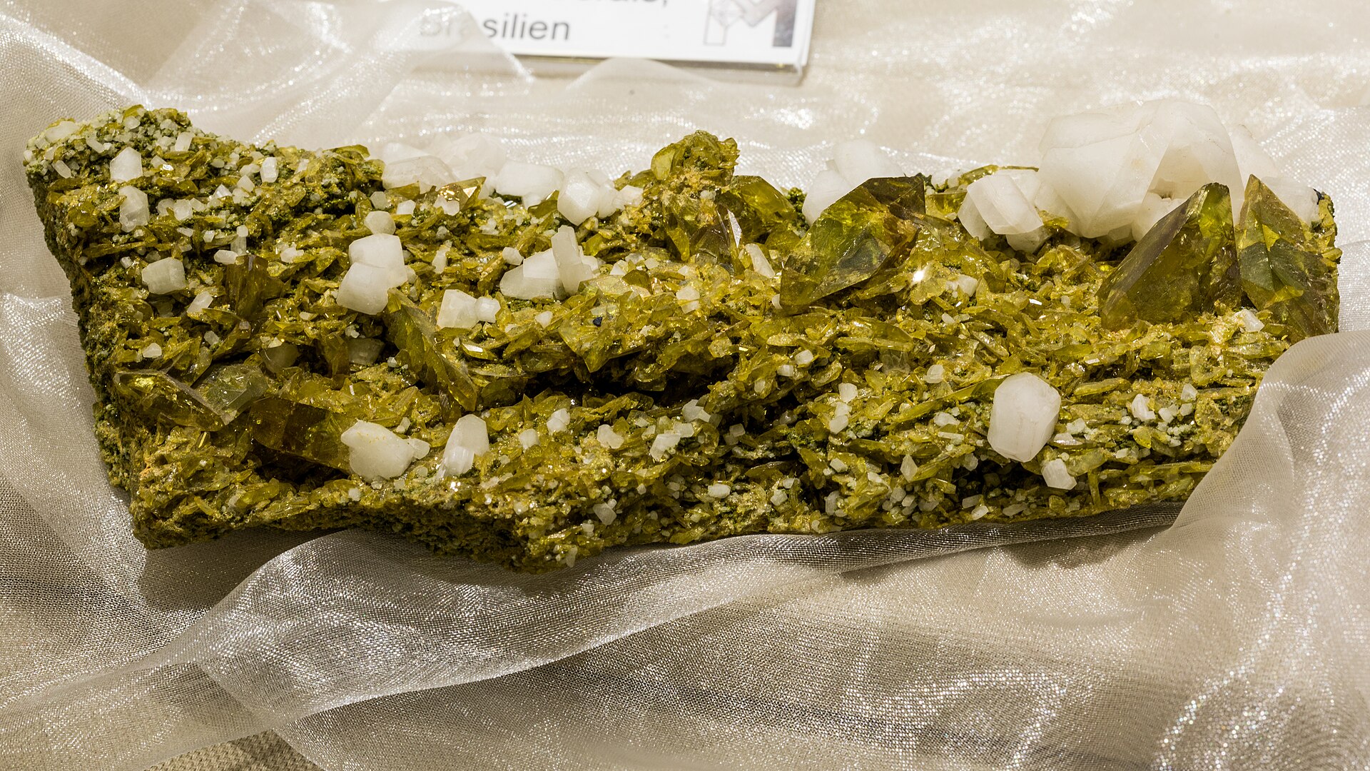 Albite specimen