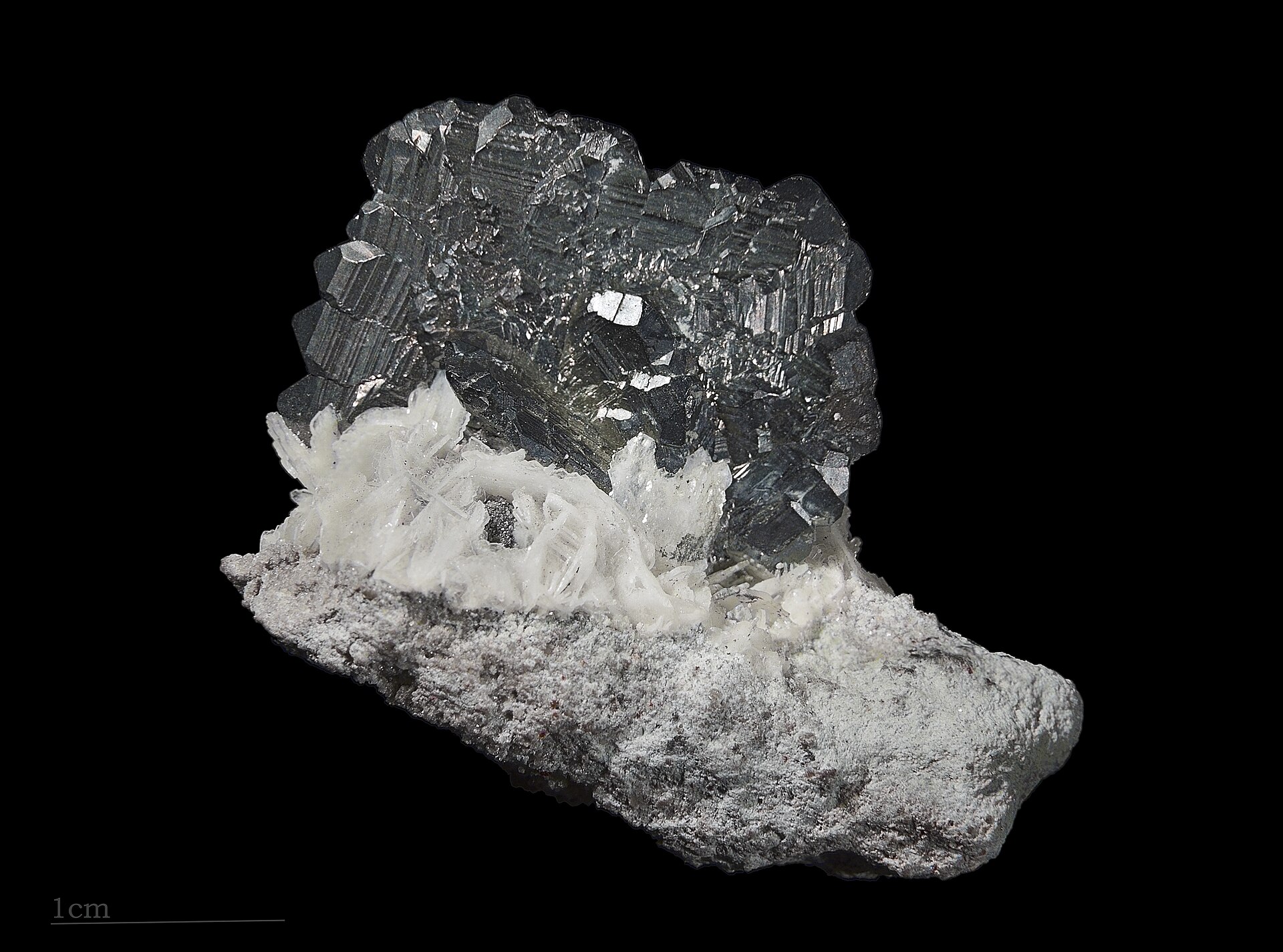 Bournonite specimen