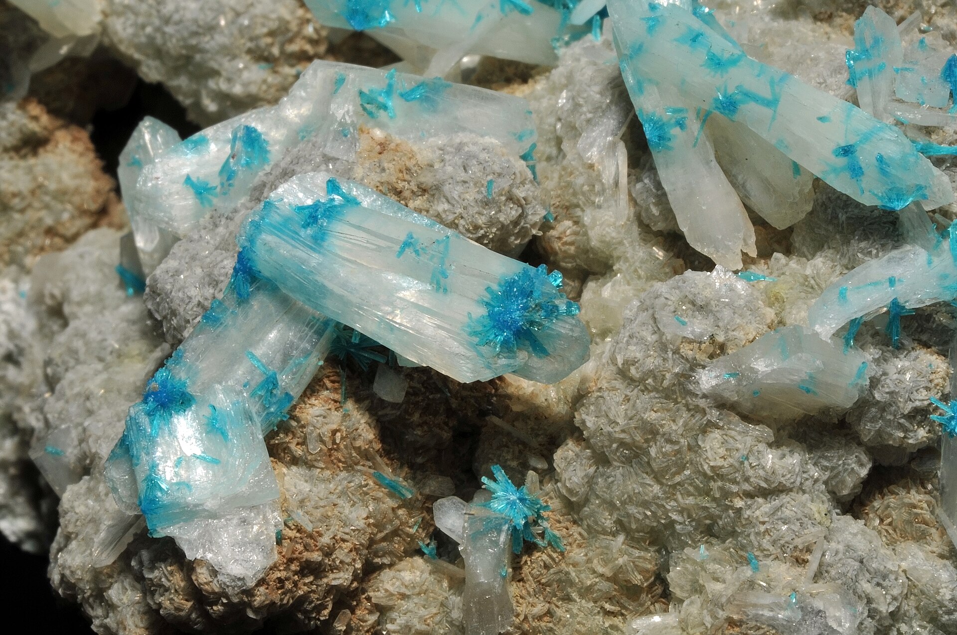 Cavansite specimen