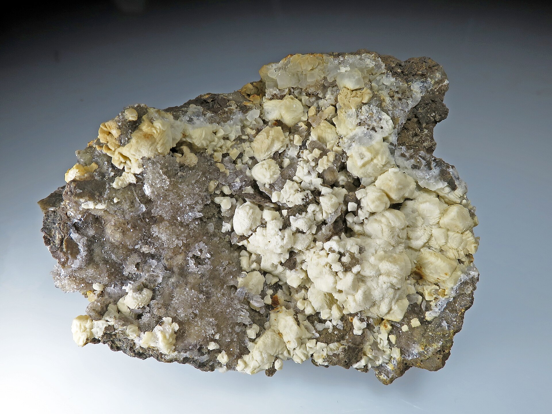Clinoptilolite-Ca specimen