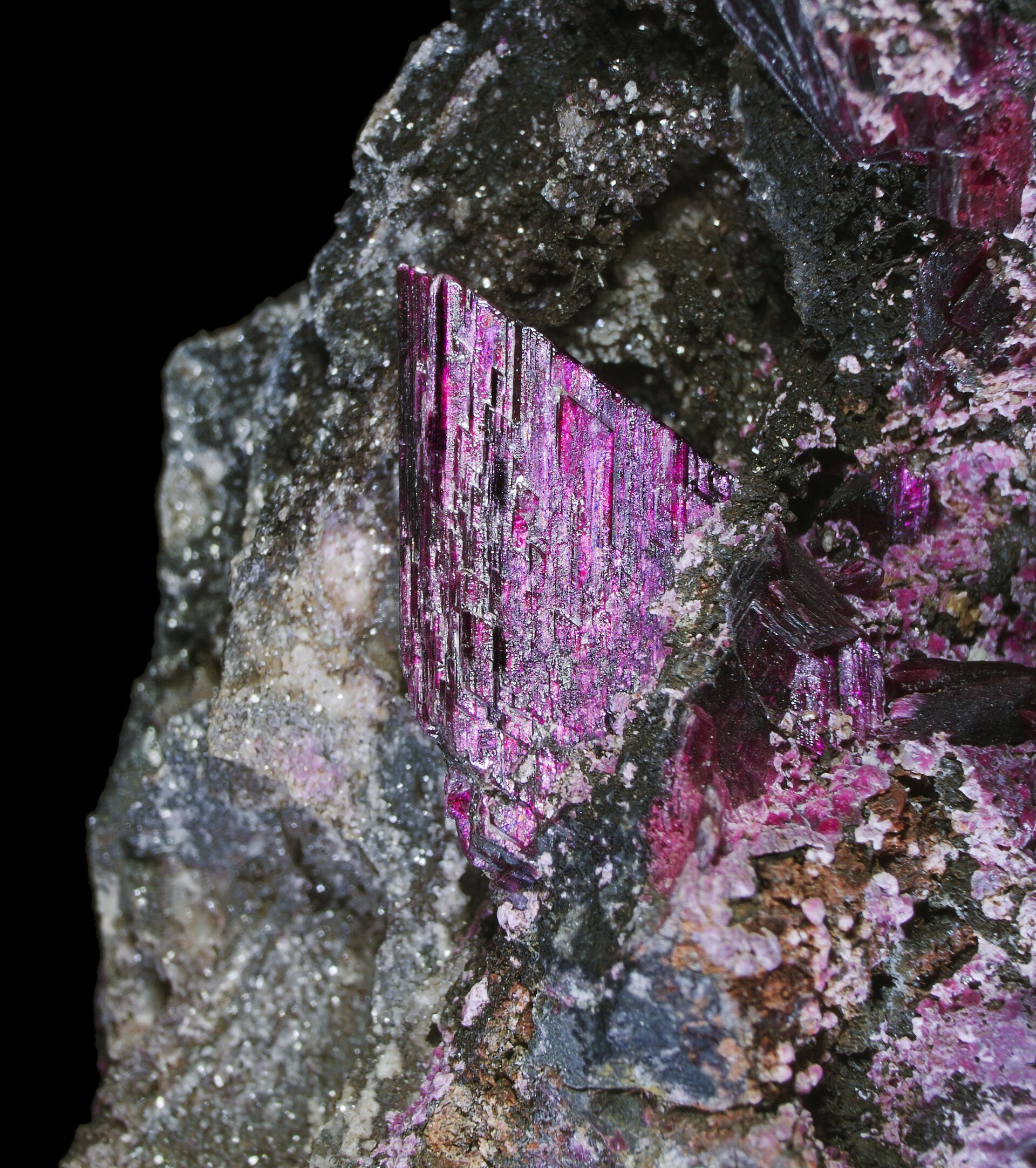 Erythrite specimen