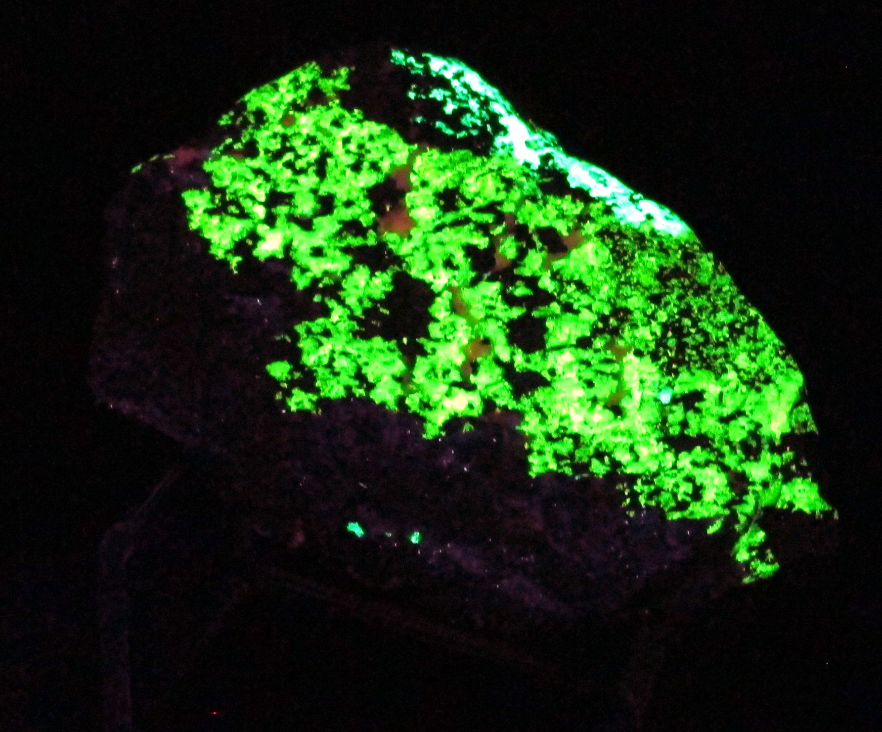 Esperite specimen