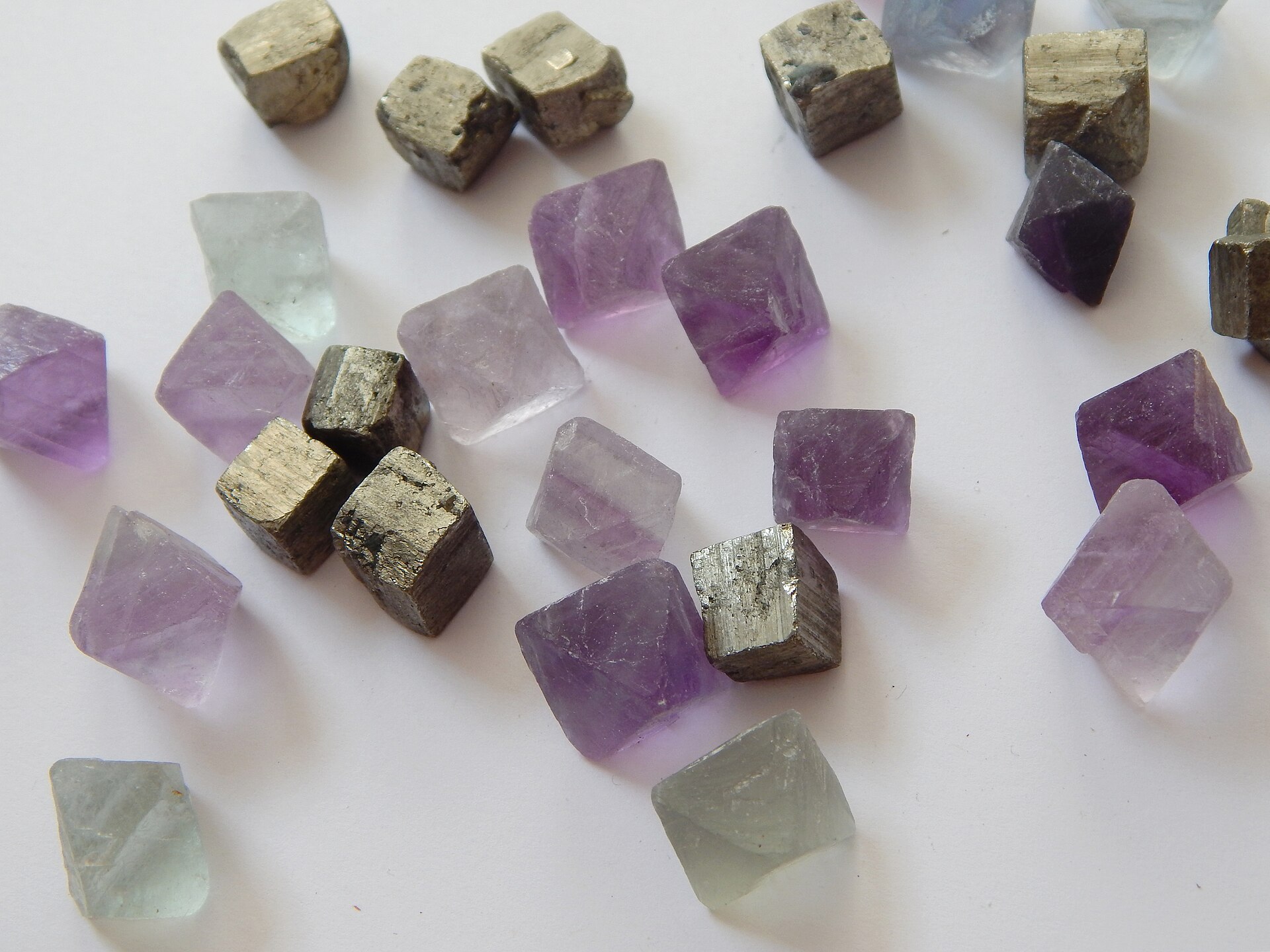 Fluorite specimen