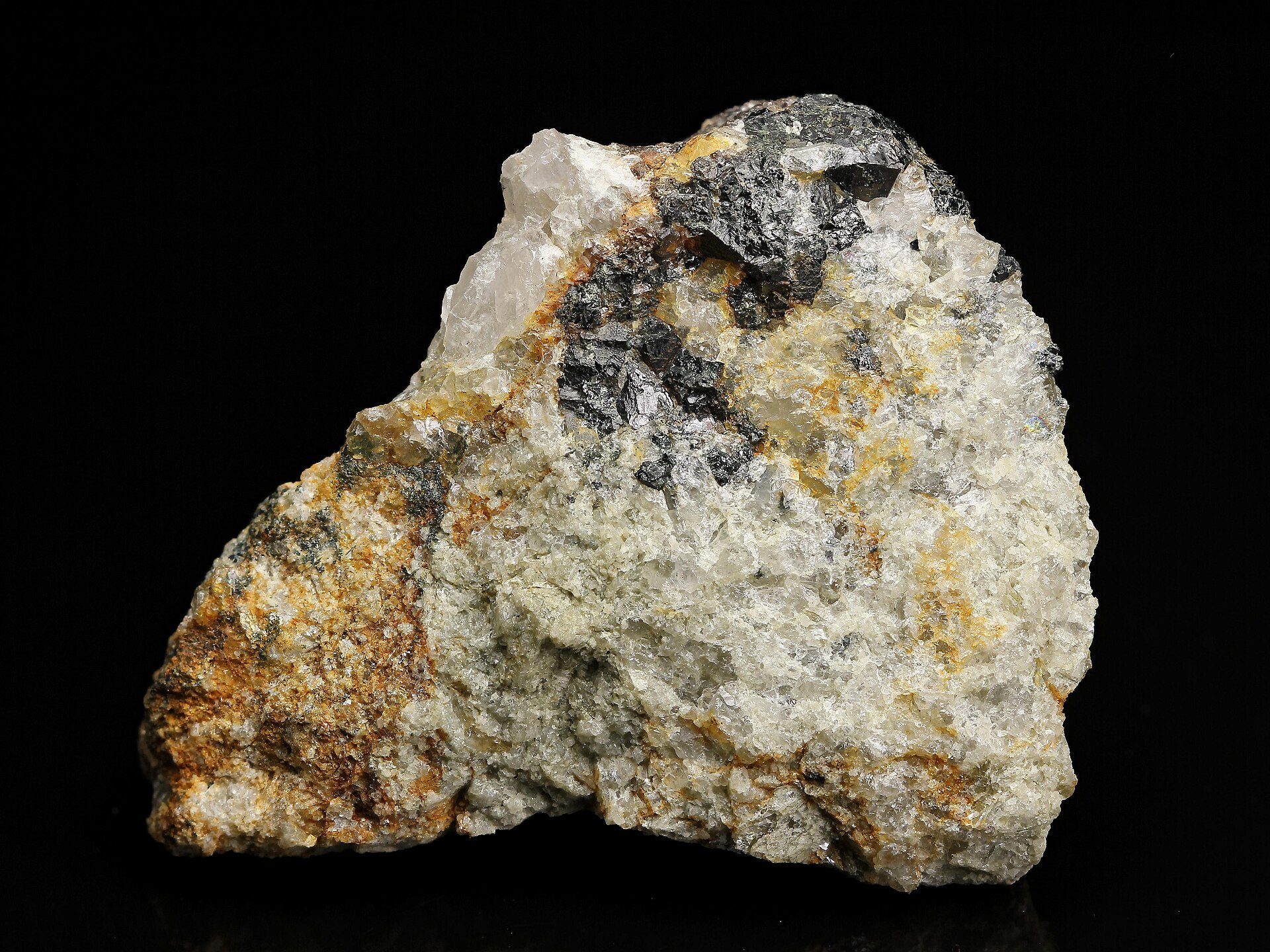 Gahnite specimen