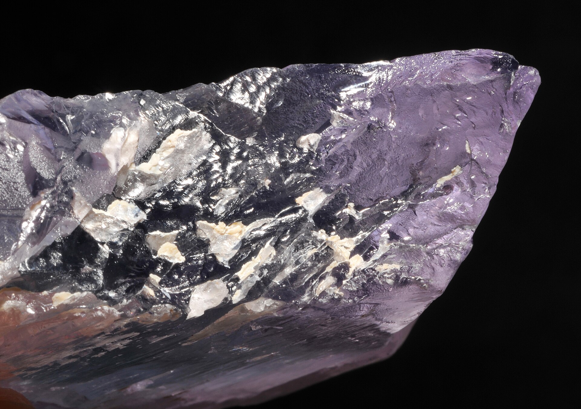 Spodumene specimen