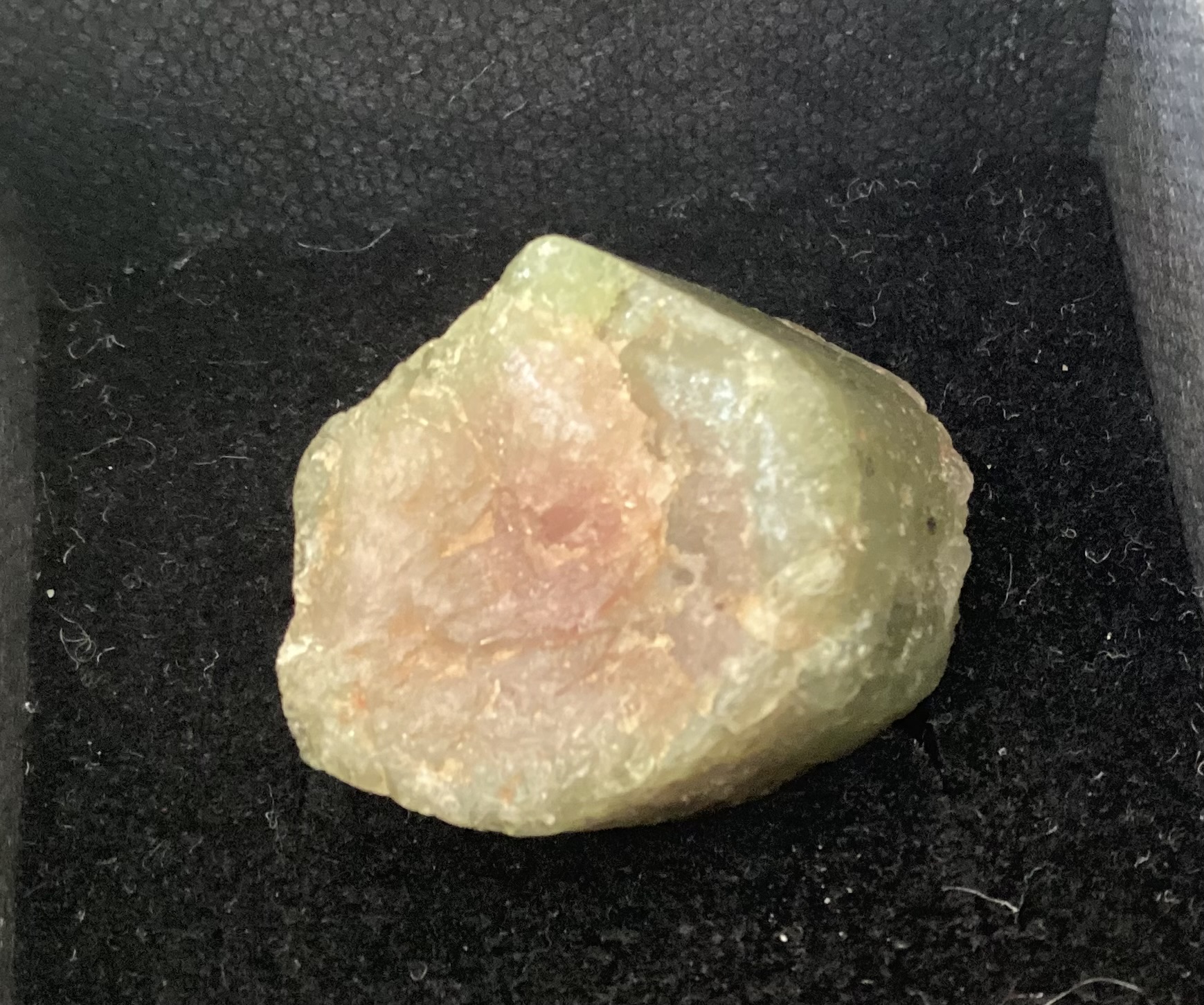 Rossmanite specimen