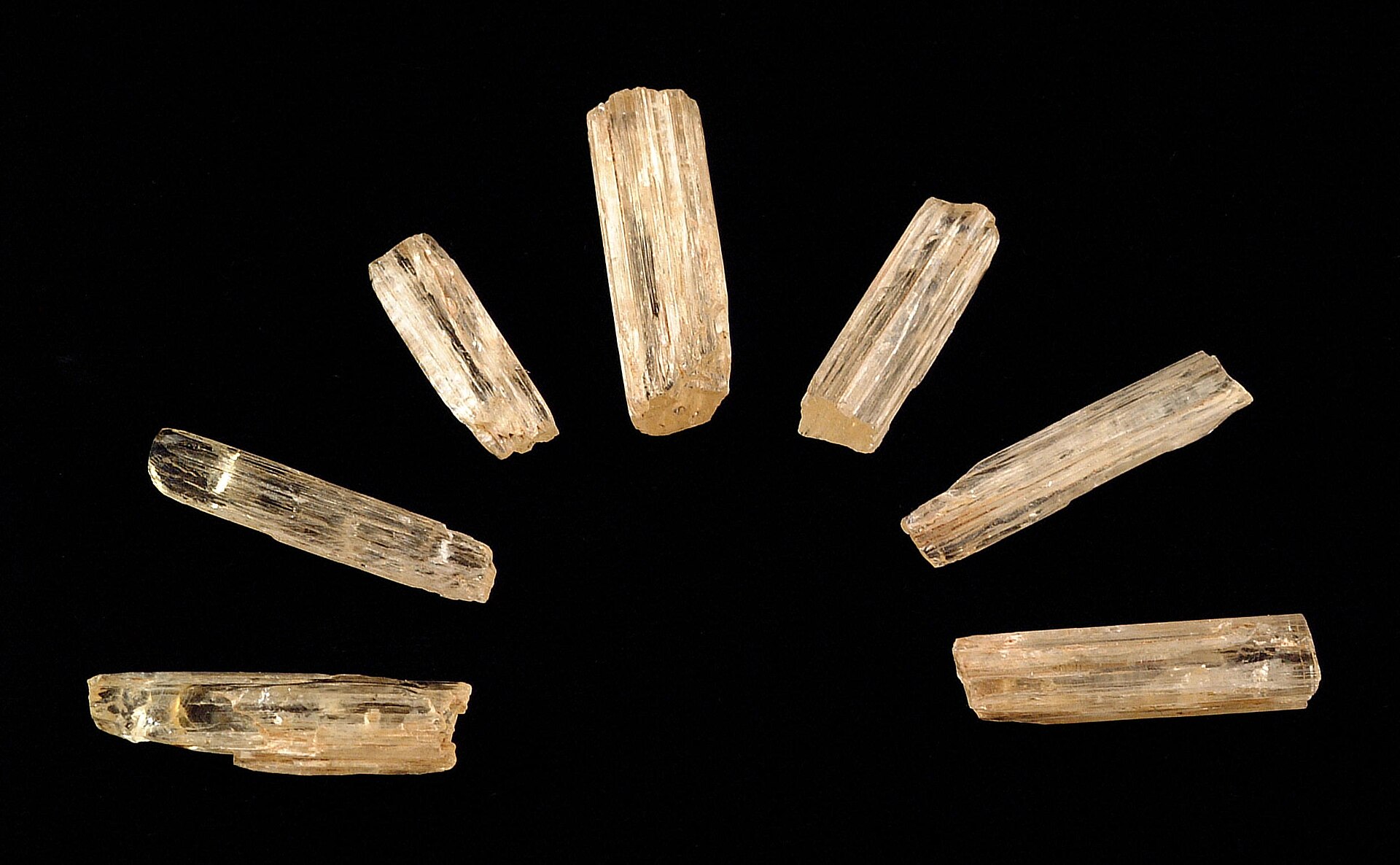 Scapolite specimen