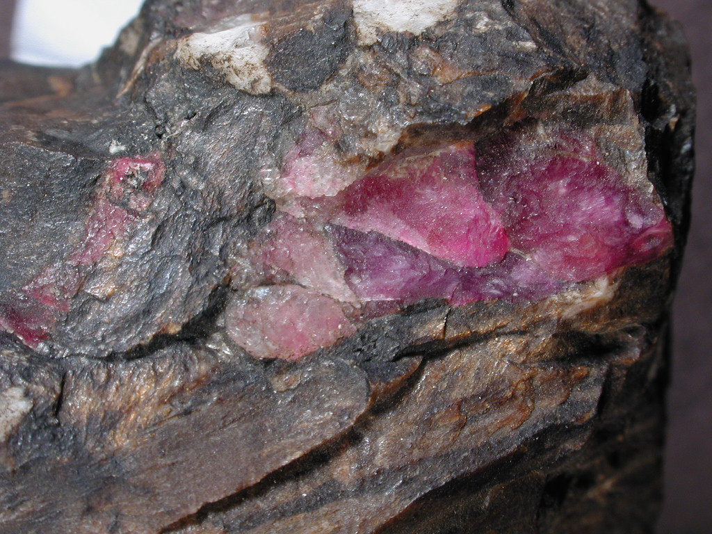 Sugilite specimen