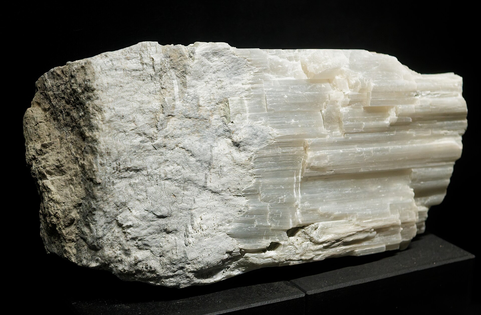 Ulexite specimen